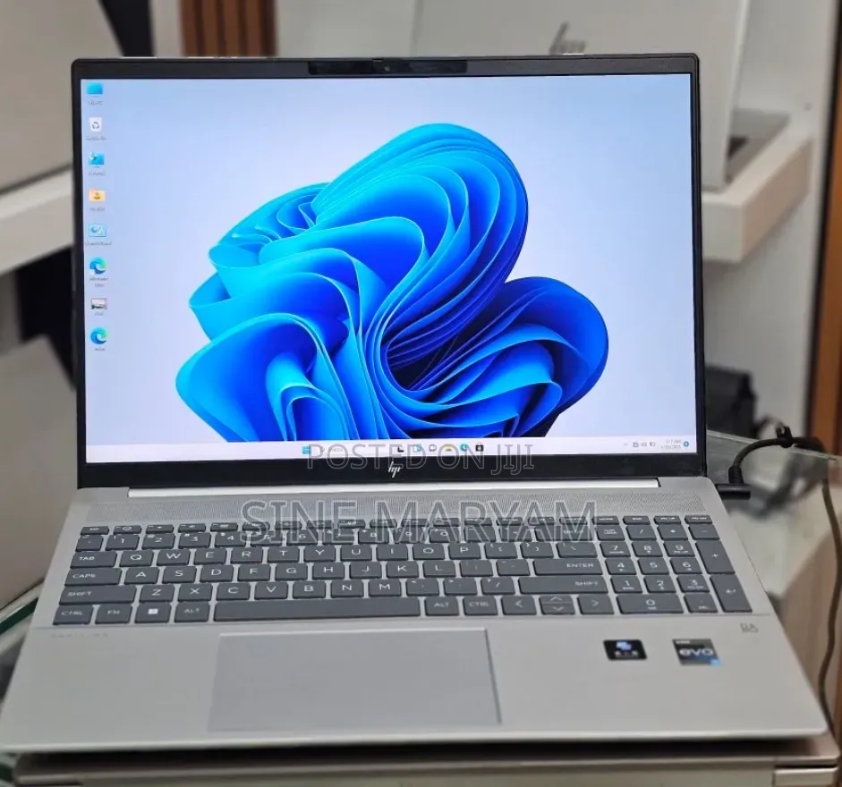 New Laptop HP Stream Notebook 16GB Intel Core i7 SSD 1T