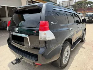 Toyota Land Cruiser 2014 Black