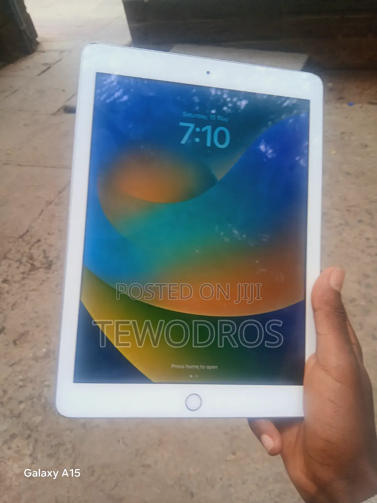 Apple iPad 5 (2022) 32 GB White