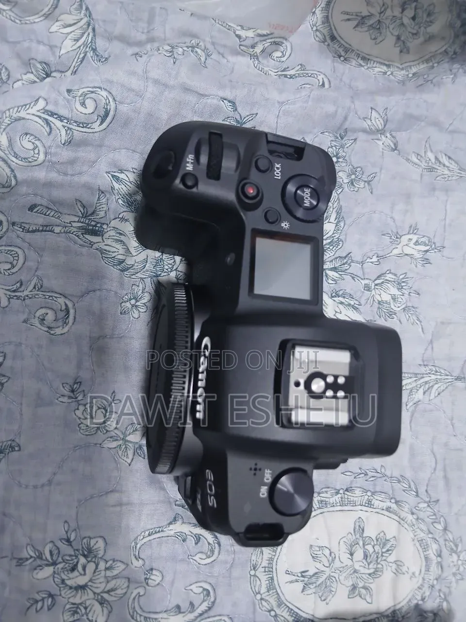 Canon Eos R With Rf 24-105 Lense