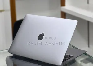 New Laptop Apple MacBook Air 2020 M1 8GB Apple M1 SSD 256GB