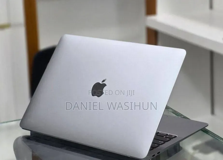 New Laptop Apple MacBook Air 2020 M1 8GB Apple M1 SSD 256GB