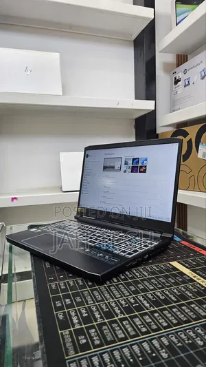 New Laptop Acer Predator Helios 300 16GB Intel Core i7 SSD 512GB