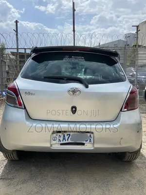 Toyota Yaris 1.0 C 2005 Silver