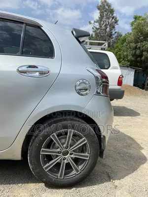 Toyota Yaris 1.0 C 2005 Silver