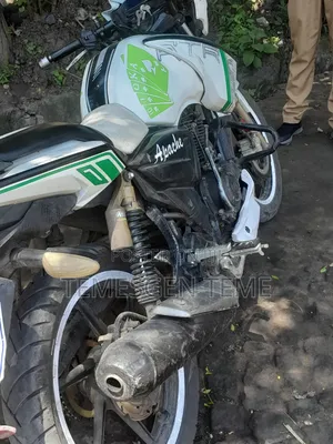 New TVS Apache 180 RTR 2016 White