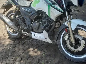 New TVS Apache 180 RTR 2016 White