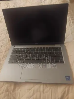 Laptop Dell Precision 5540 32GB Intel Core Ultra 7 HDD 256GB