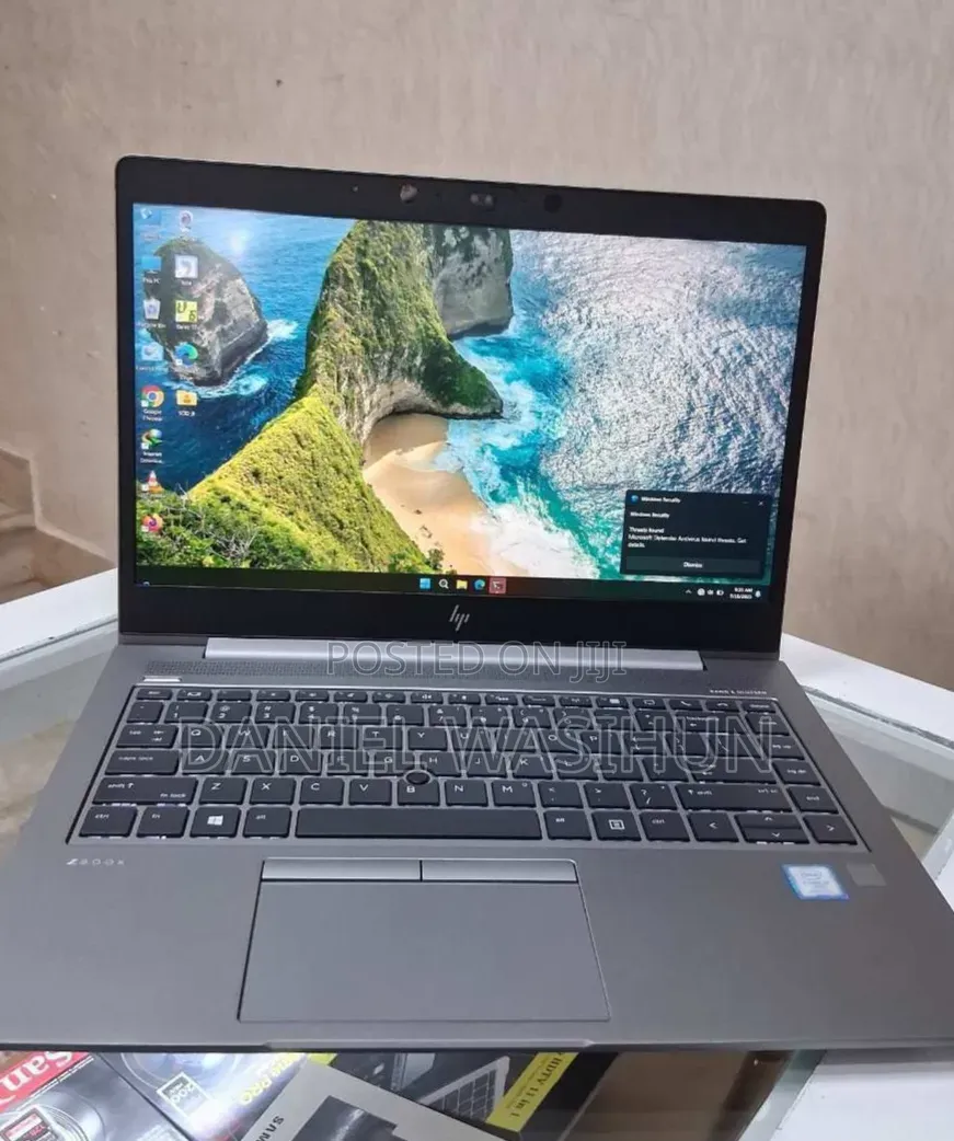 New Laptop HP ZBook Fury 17 G7 8GB Intel Core i7 SSD 512GB