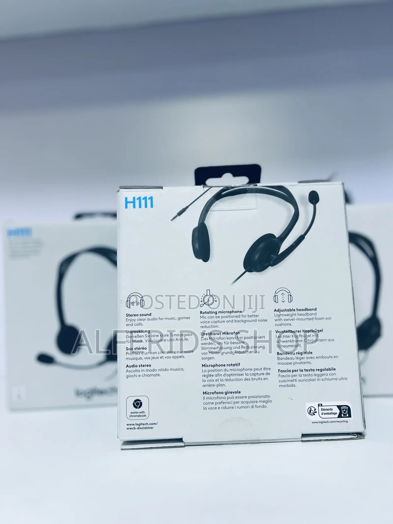 H111 Logitech Mic