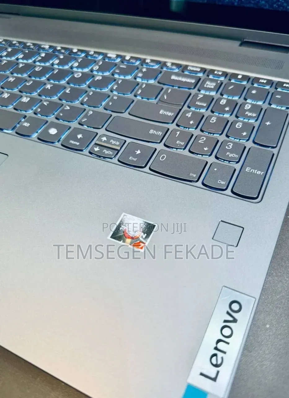New Laptop Lenovo Yoga 7i 16GB AMD Ryzen 7 SSD 512GB