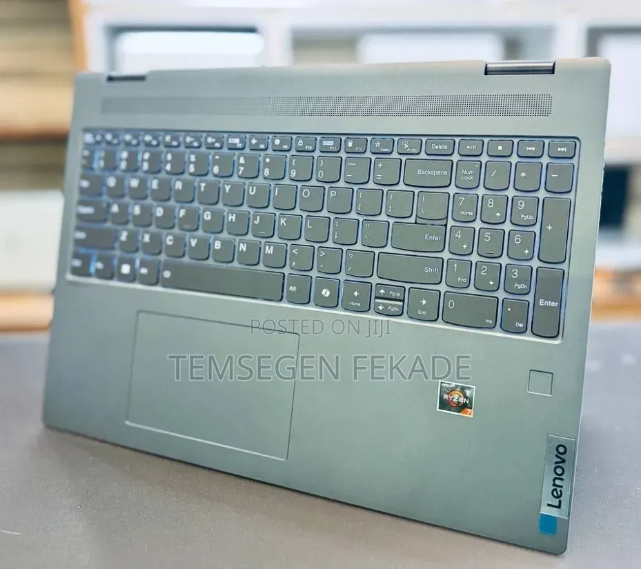 New Laptop Lenovo Yoga 7i 16GB AMD Ryzen 7 SSD 512GB