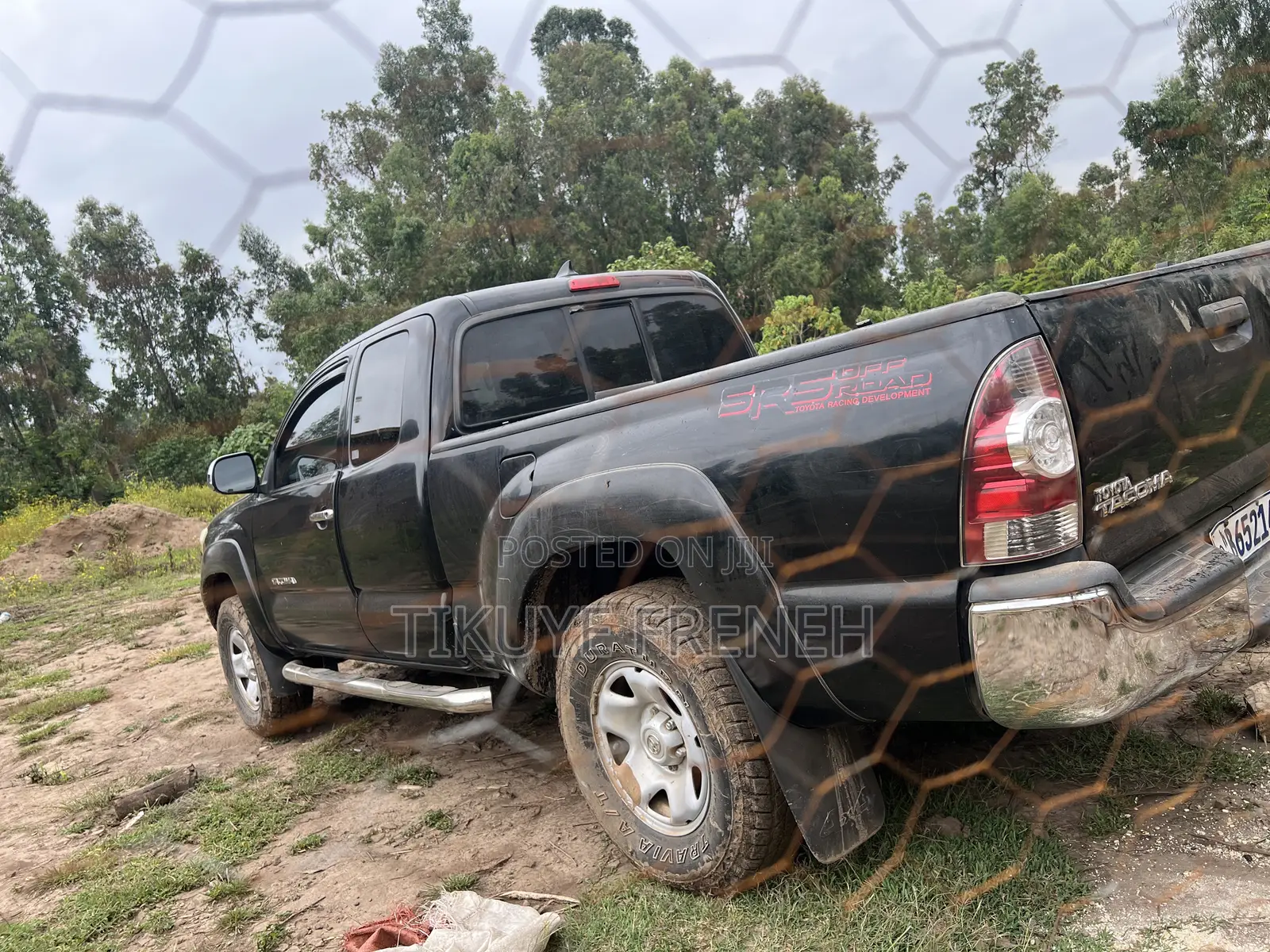 Toyota Tacoma 4dr Access Cab 4WD 6.1 ft. SB (2.7L 4cyl 4A) 2015 Black