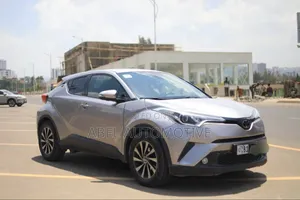 Toyota C-HR 2017 Silver