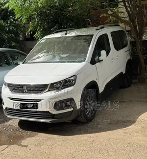 Peugeot Partner 2020 White