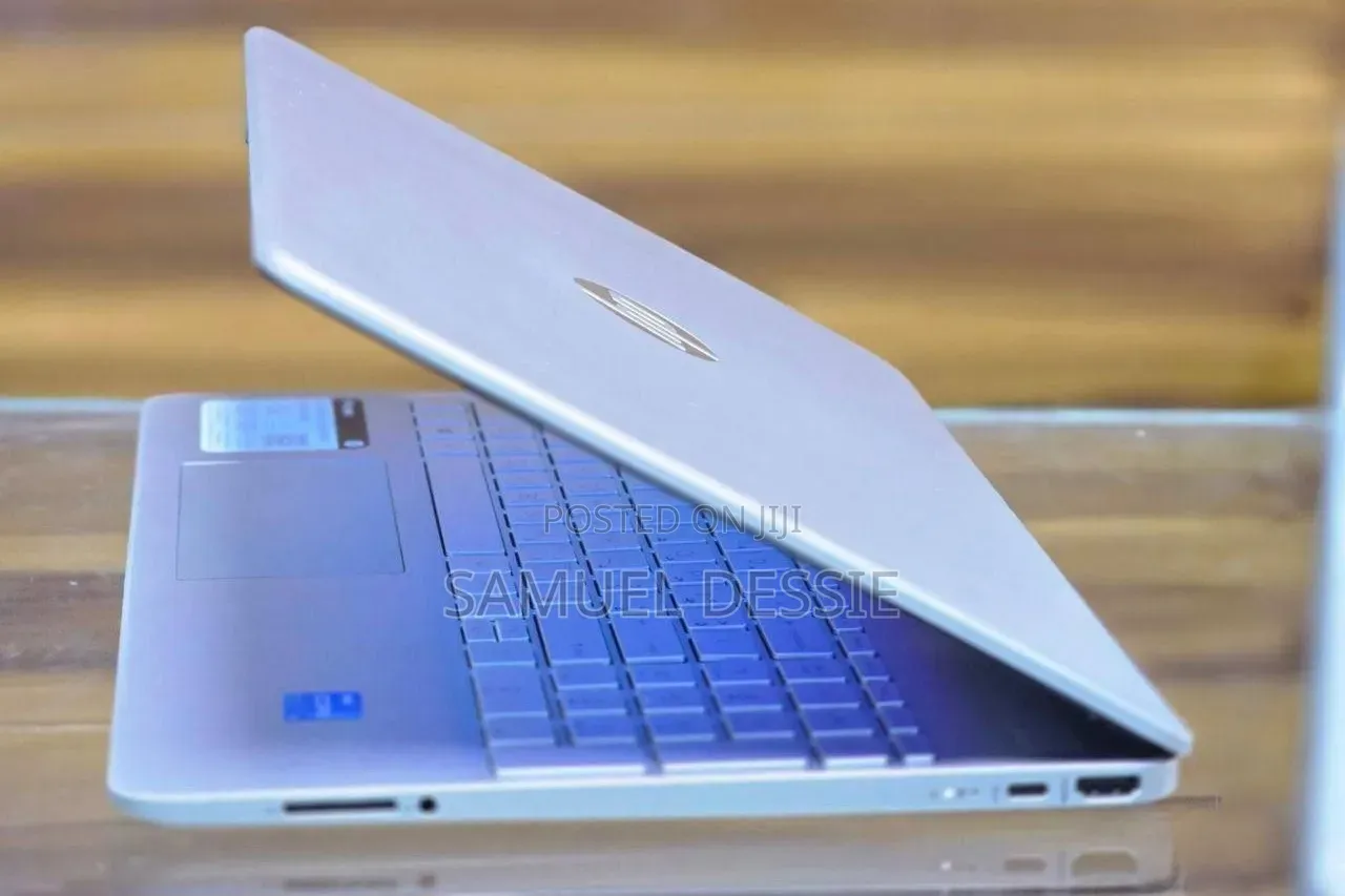 New Laptop HP Stream Notebook 8GB Intel Core i3 SSD 256GB