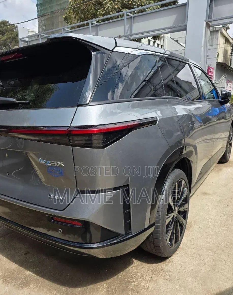 New Toyota bZ4X 2025 Gray