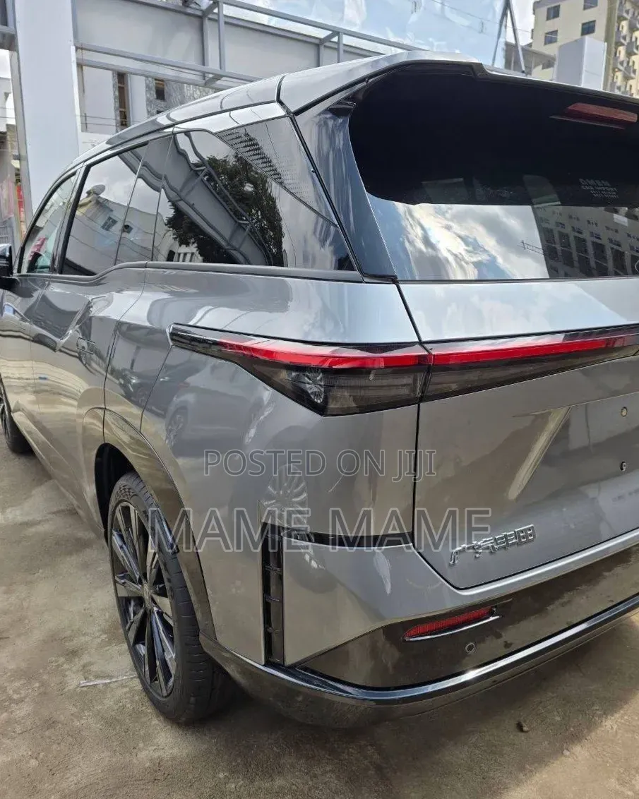 New Toyota bZ4X 2025 Gray