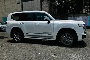 New Toyota Land Cruiser 2025 White