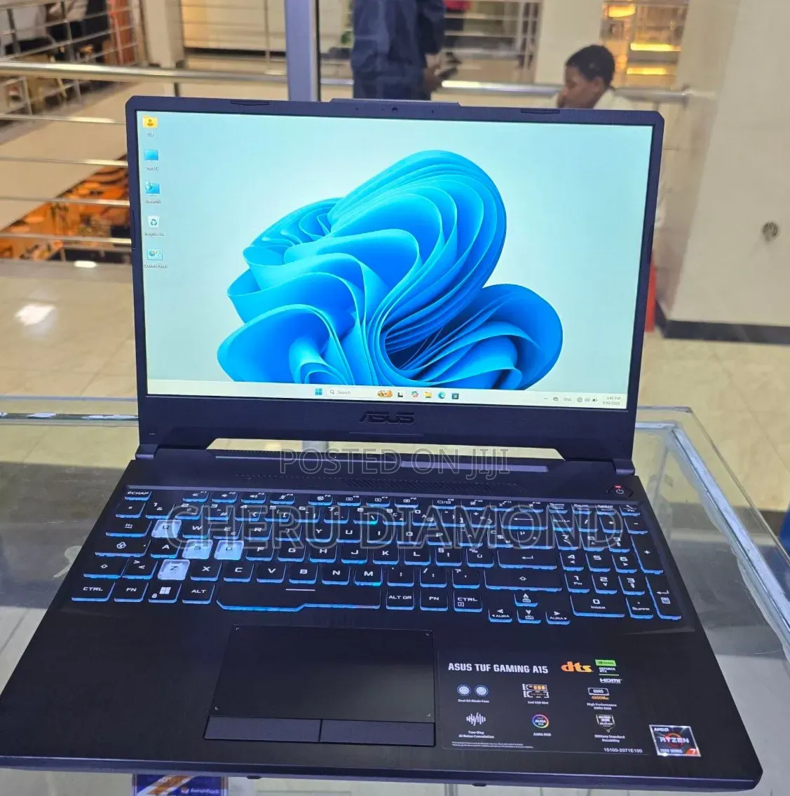 New Laptop Asus ROG Strix G15 16GB AMD Ryzen 7 SSD 512GB
