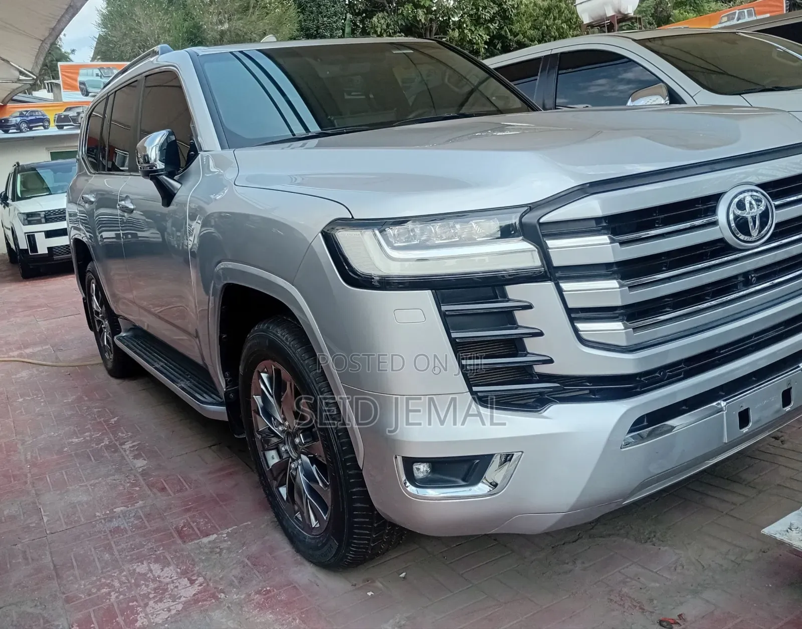 Toyota Land Cruiser 2022 Silver