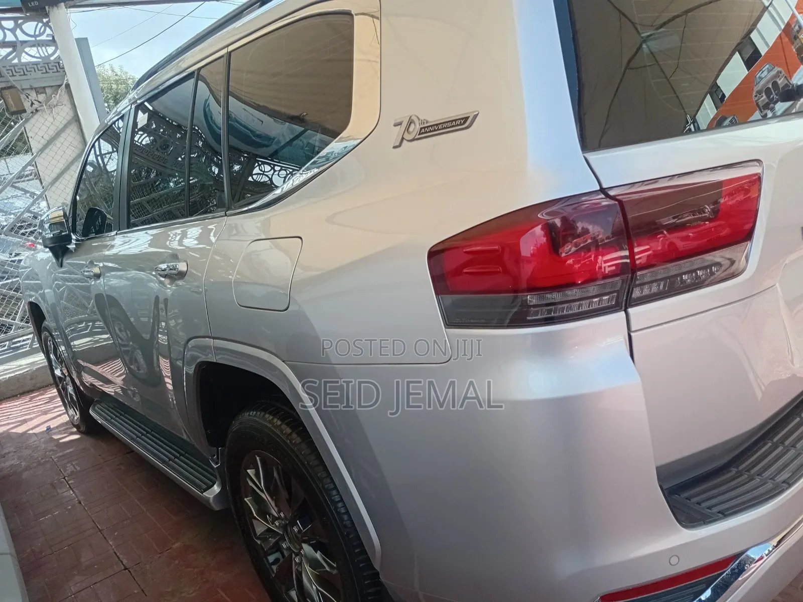 Toyota Land Cruiser 2022 Silver
