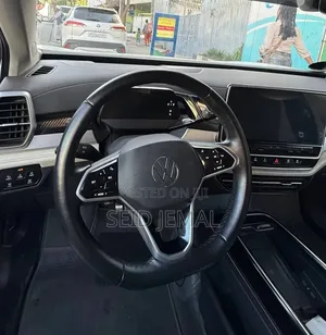 Volkswagen ID.6 2024 White