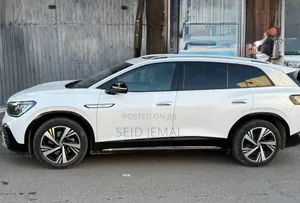 Volkswagen ID.6 2024 White