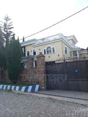 Furnished 8bdrm House in ሀያት ዞን, Bole for sale