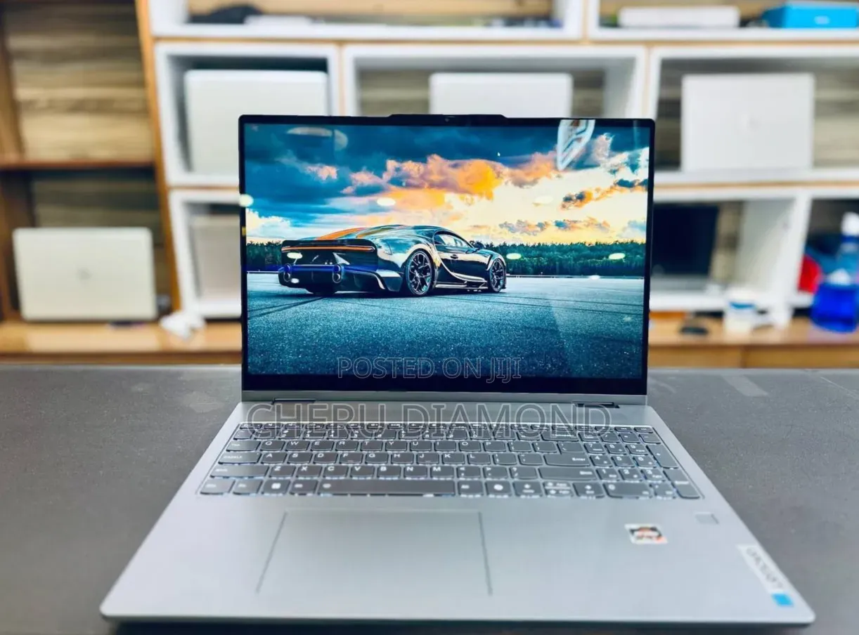 New Laptop Lenovo Yoga 7i 16GB AMD Ryzen 7 SSD 512GB