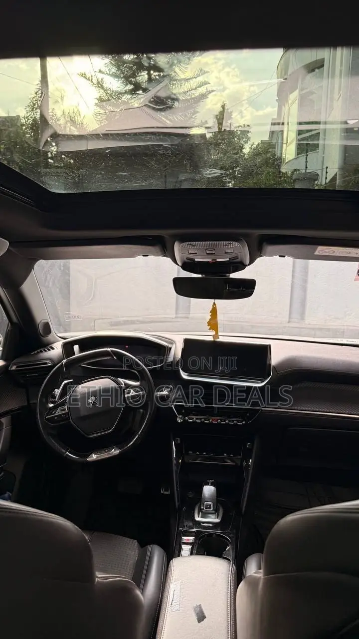 Peugeot 2008 2020 White