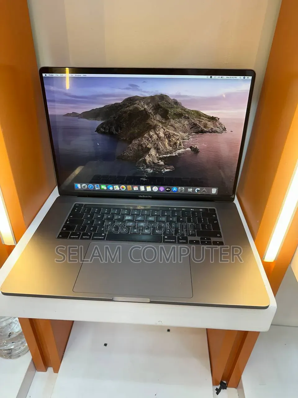 New Laptop Apple MacBook Pro 2019 32GB Intel Core i9 SSD 2T