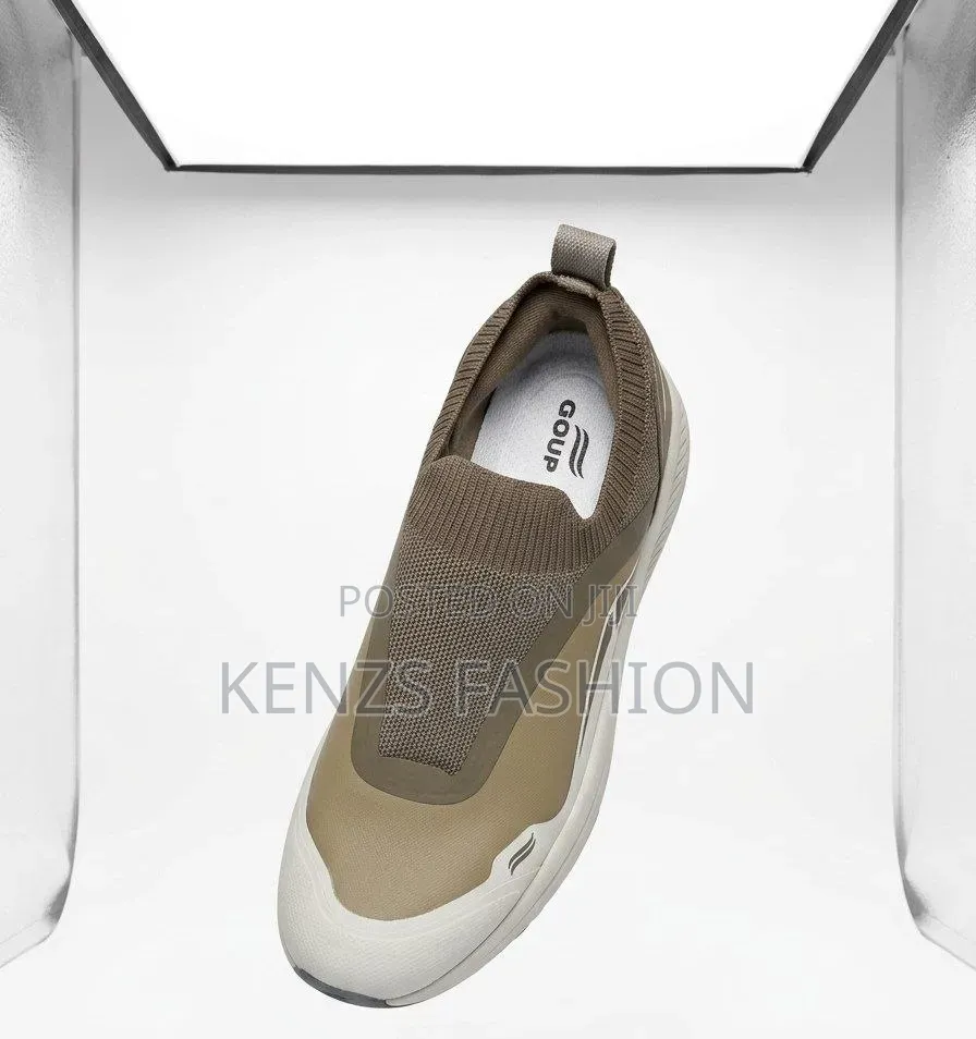 Premium Arrival Groupu Sneakers ( Leather ) ለክረምት የሚሆን ምቹ ጫማ