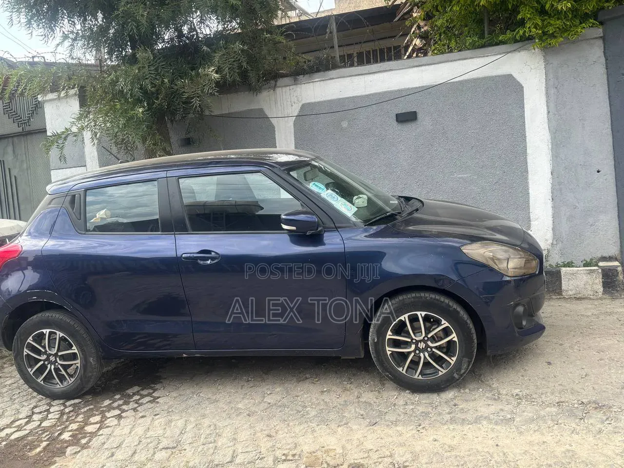 Suzuki Swift 2021 Blue