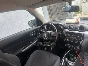Suzuki Swift 2021 Blue
