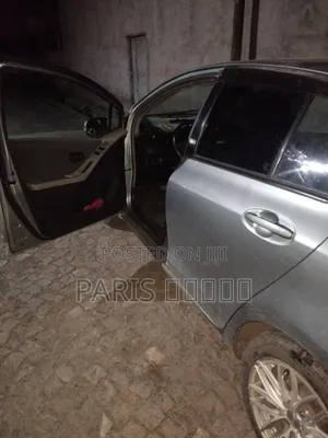 Toyota Yaris 2010 Gray