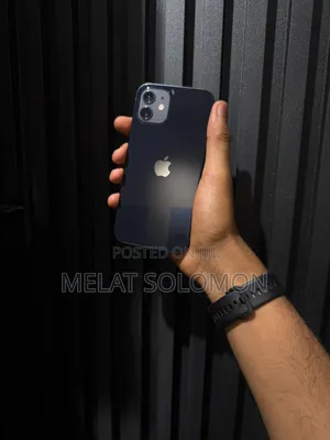 Apple iPhone 12 64 GB