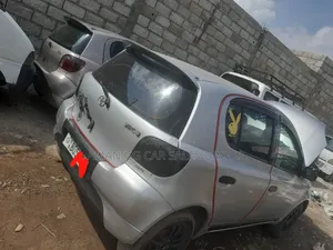 Toyota Yaris 2001 Silver