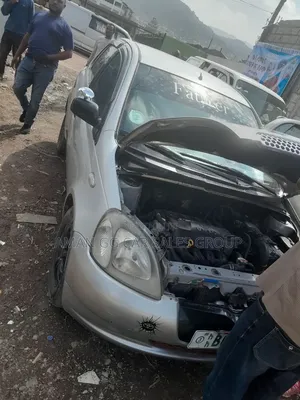 Toyota Yaris 2001 Silver