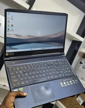 New Laptop Acer Predator Helios Neo 16 16GB Intel Core i7 SSD 512GB