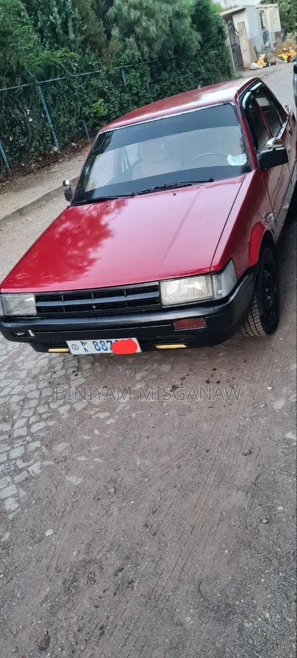 Toyota Corolla 1987 Red