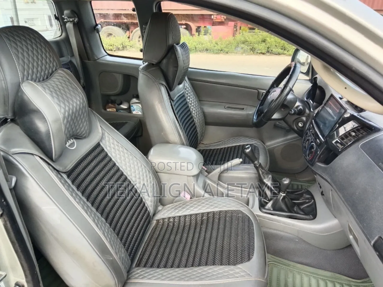 Toyota Hilux 2017 Silver