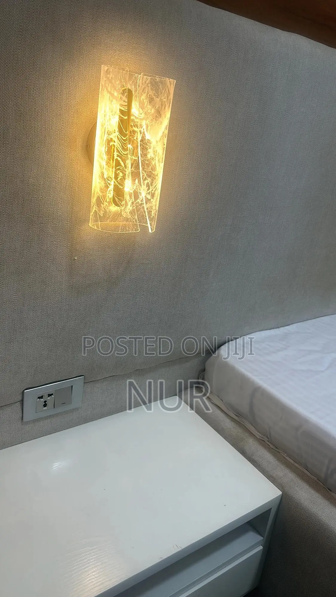 Luxurious Modern 200 Meter Bed 5 Month Use