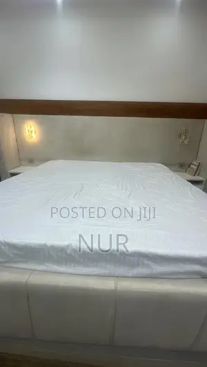 Luxurious Modern 200 Meter Bed 5 Month Use
