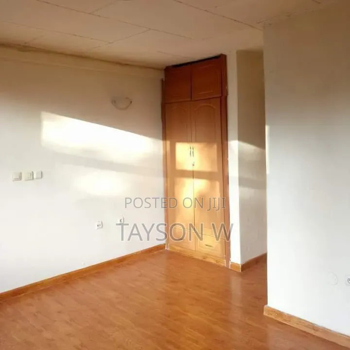 3bdrm House in Bole for sale