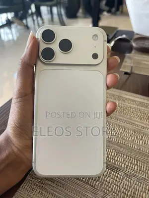 New Apple iPhone 17 Pro Max 256 GB Silver