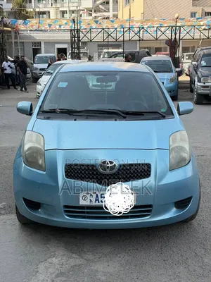 Toyota Yaris 1.0 HB T1 2007 Blue