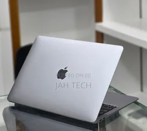 New Laptop Apple MacBook Air 2020 M1 8GB Apple M1 SSD 256GB