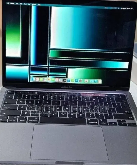 New Laptop Apple MacBook Pro 2022 M2 8GB Apple M2 SSD 256GB