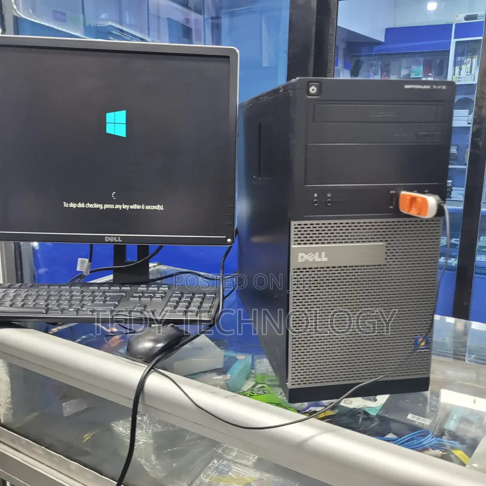 Desktop Computer Dell OptiPlex 790 4GB Intel Core i3 HDD 500GB